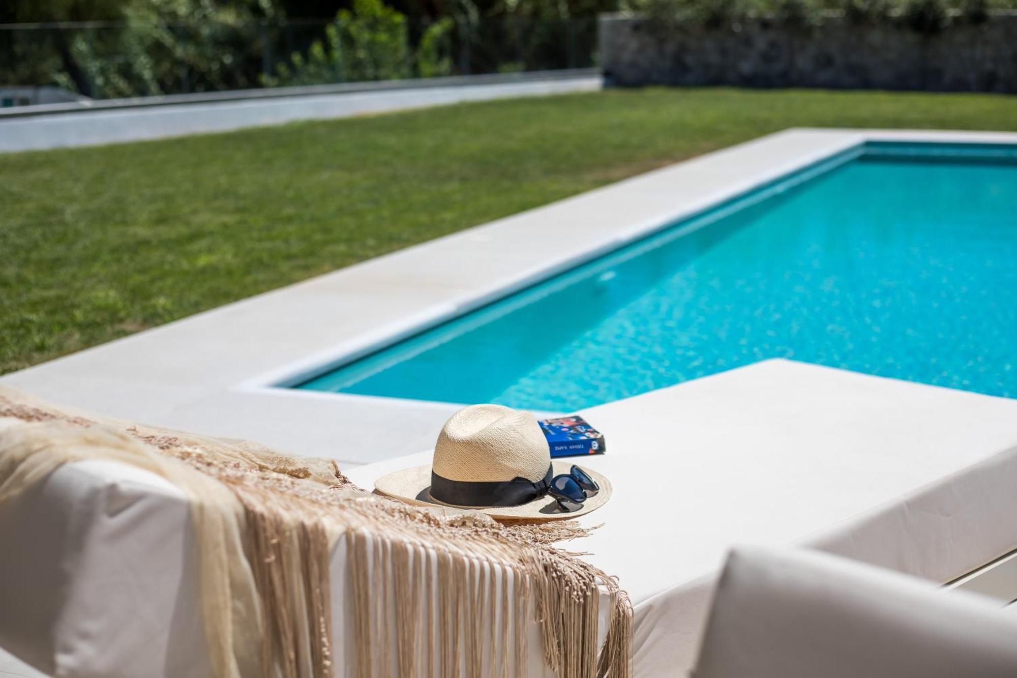 Ocean Pearl Sea View Villa ฟาลิรากี ภายนอก รูปภาพ