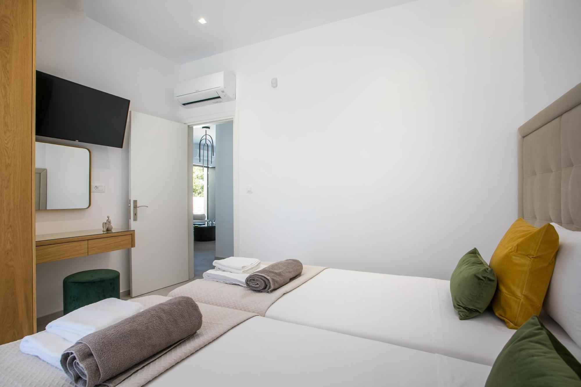 Ocean Pearl Sea View Villa ฟาลิรากี ภายนอก รูปภาพ