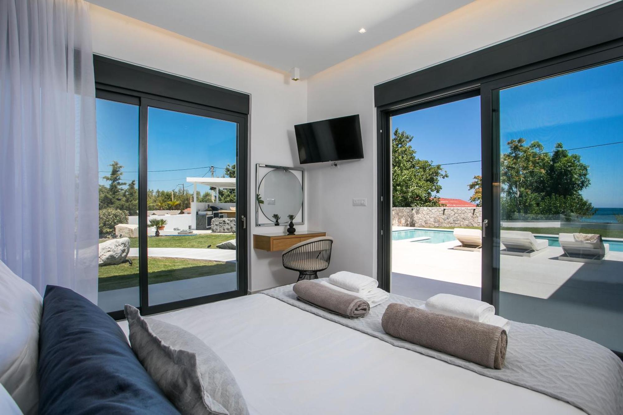 Ocean Pearl Sea View Villa ฟาลิรากี ภายนอก รูปภาพ