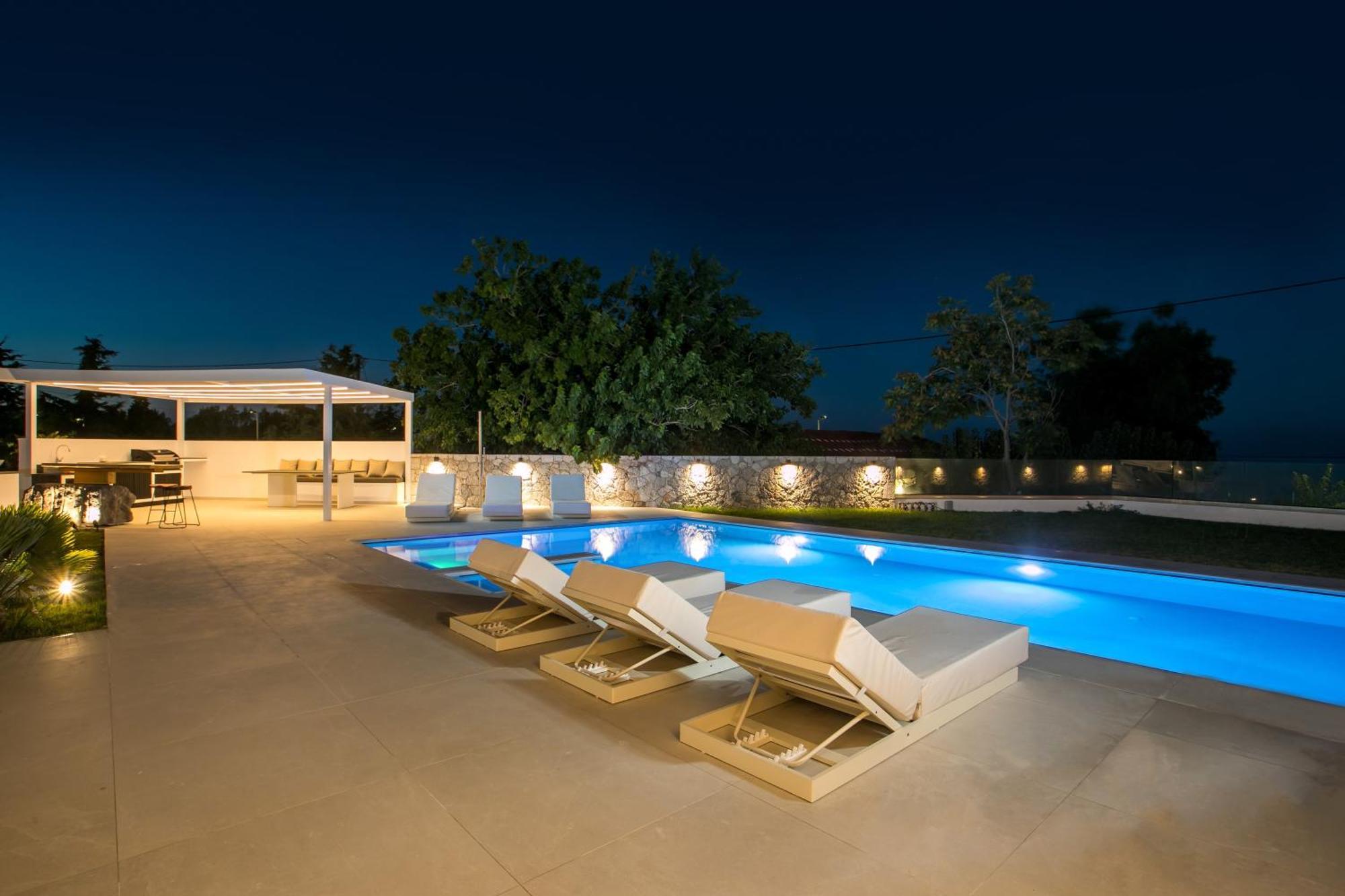 Ocean Pearl Sea View Villa ฟาลิรากี ภายนอก รูปภาพ